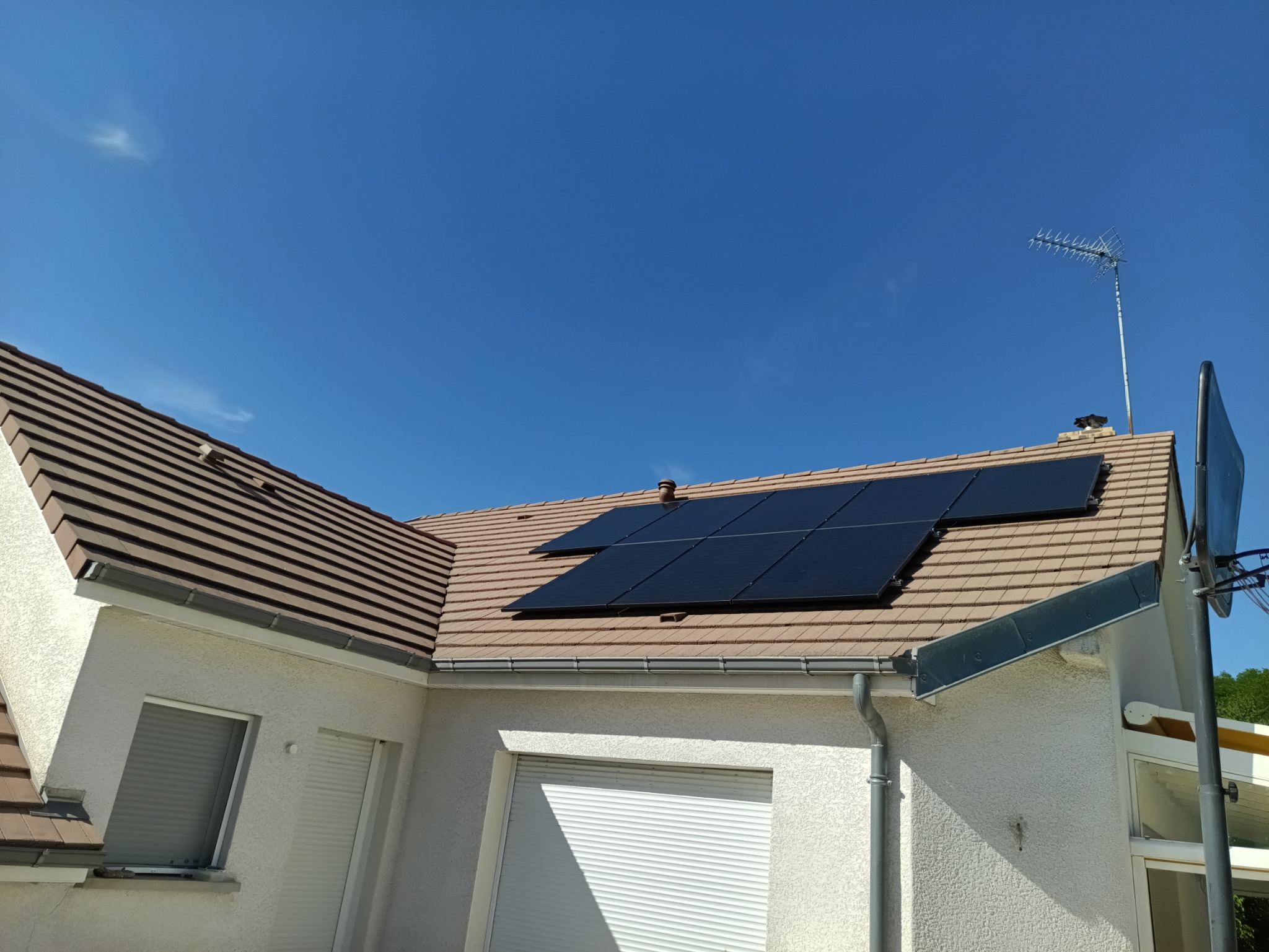 Installation solaire sur le toit d’une maison